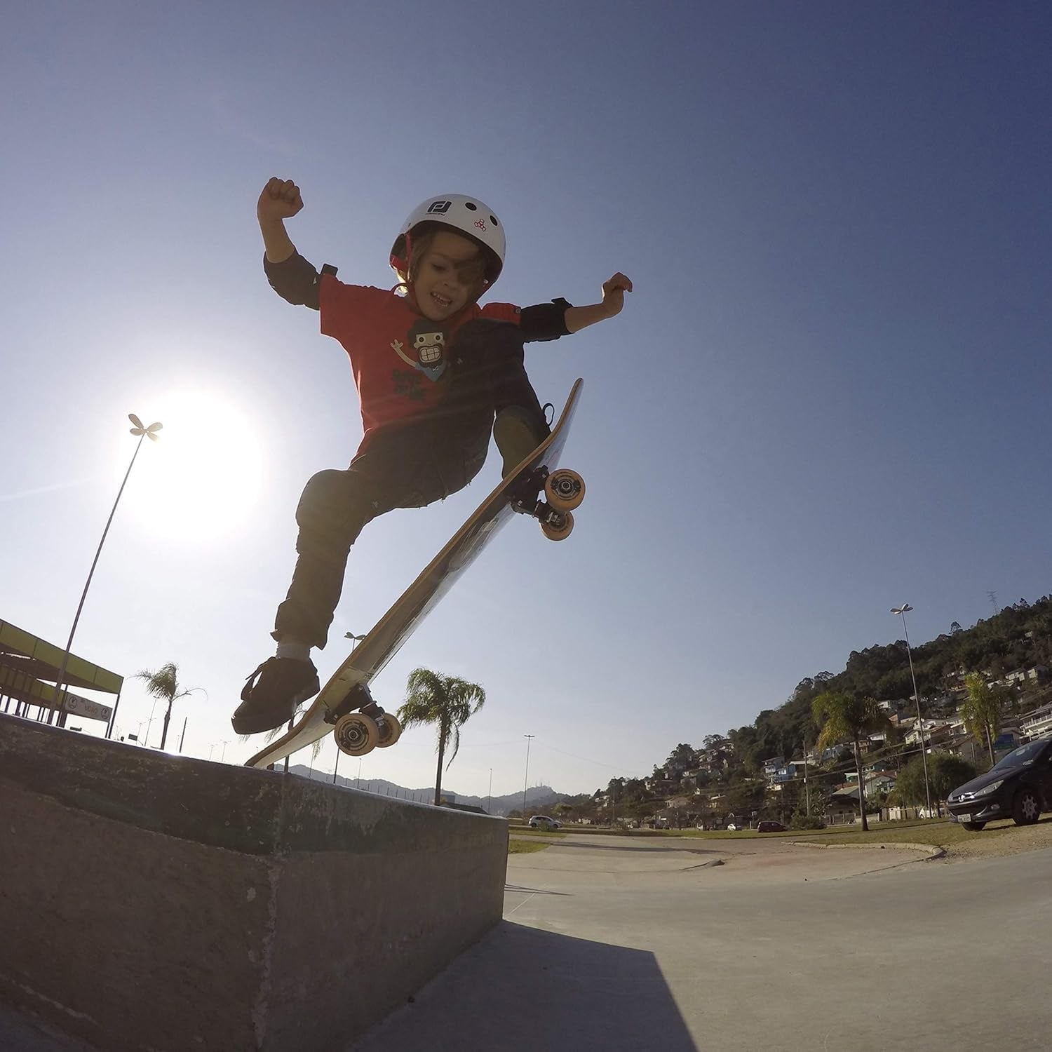 Lil 8 Kids Helmet – Ideal for Biking, Skateboarding, In-Line Skating, Rollerblading and Scooter