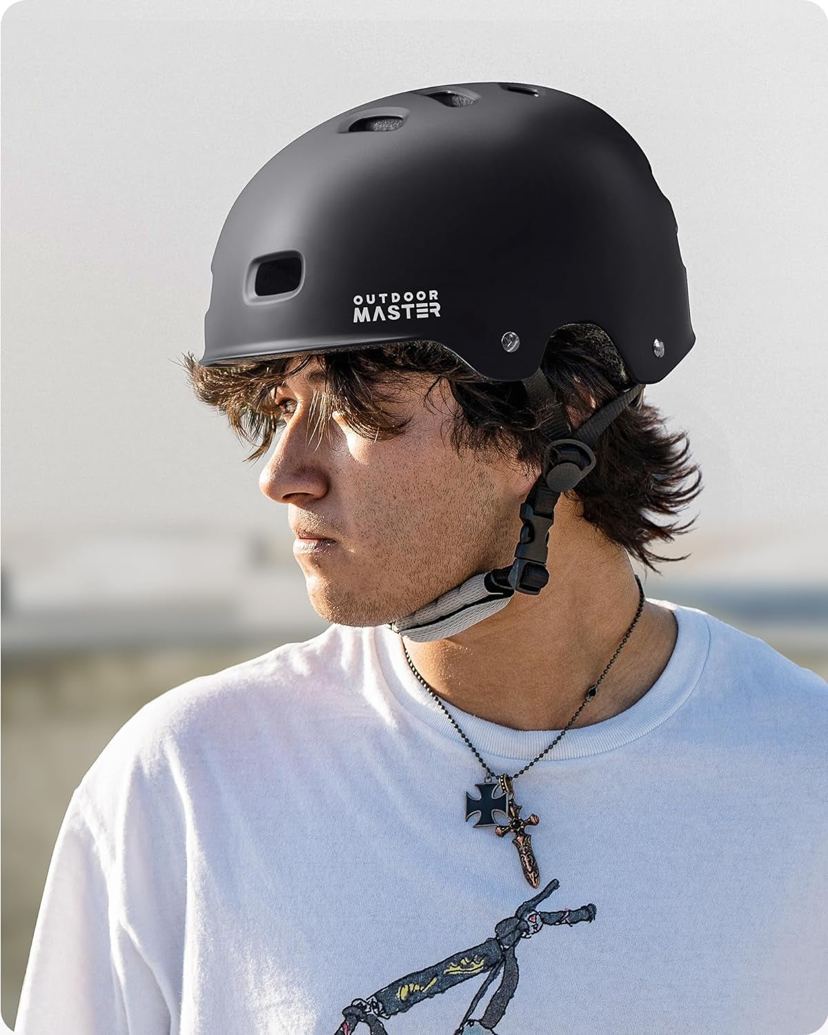 Premium Multi-Sport Skateboard Cycling Helmet with Adjustable Fit and Enhanced Ventilation for Adults and Youth